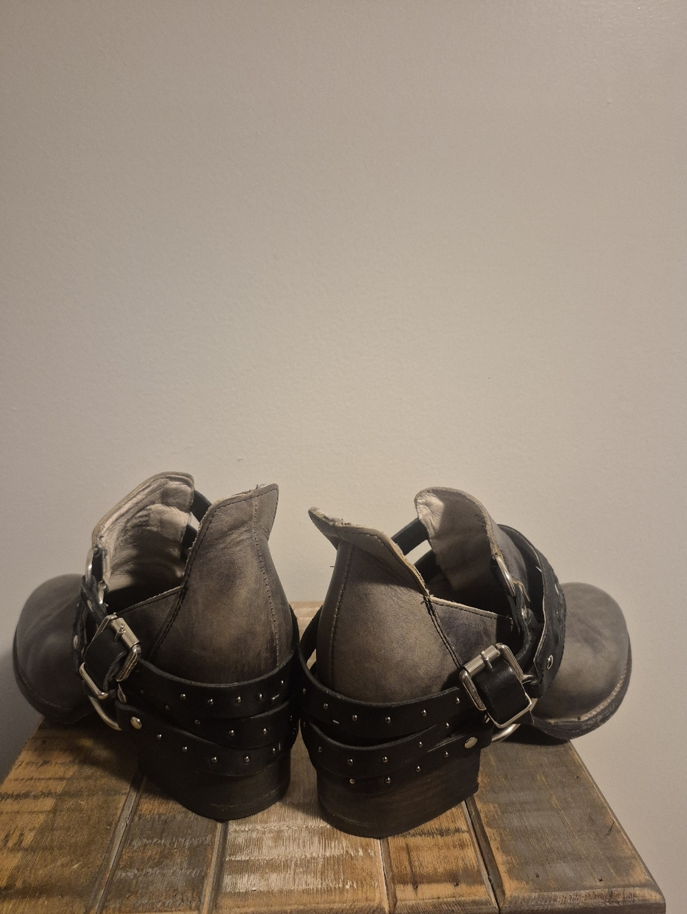Freebird Distressed Leather Ankle Boots - Picture 5 of 9